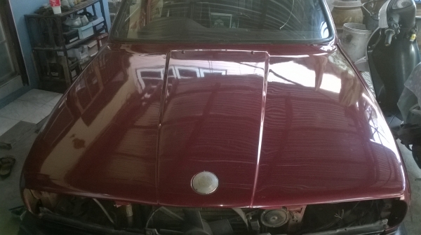 ขายฝากระโปรงหน้า bmw e30 พร้อมบานพับ สภาพok โทร0924462525โส กทม ขายฝากระโปรงหน้า bmw e30 พร้อมบานพับ สภาพok โทร0924462525โส กทม