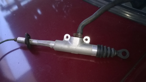 ขายปั้มครัชบน bmw e30 สภาพok  โทร0924462525โส