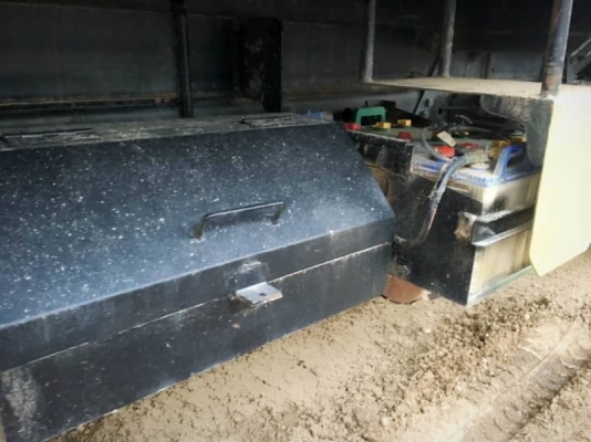 Hino mega CNG รถห้างแท้ เครื่อง 260 แรง ปี 55 แม่ลูกดัมพ์อู่พงษ์ไพบูลย์ ลูก 2 เพลา รถพร้อมใช้ราคาไม่สูงค่ะ