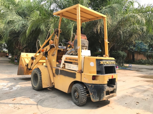 ขายรถตัก KOMATSU SG10 สวยเดิมจากญี่ปุ่น ยังไม่เคยใช้ในไทย 135,000เท่านั้น!!