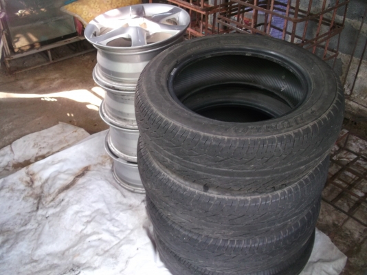 ขายแม็กพร้อมยาง195/65/15 4รู100