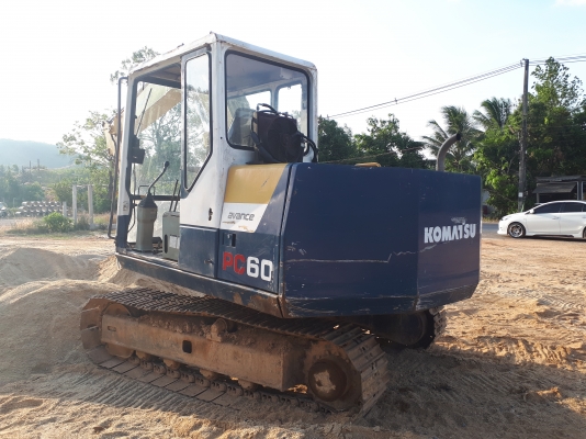 KOMATSU PC 60-6 KOMATSU PC 60-6