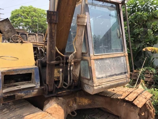 ขาย 185,000 บาท KOMATSU PC120-3 (ปั้มไฮโดรลิกเสีย) เครื่องดี โซ่หนา เอวแน่น เอกสารชื้อขาย  รถอยู่  มหาสารคาม โทร 0610710295