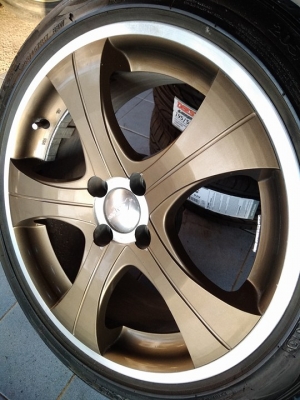 แม็กสวยขอบ 17 งาน k speed พร้อมยางดี ปลายปี 15