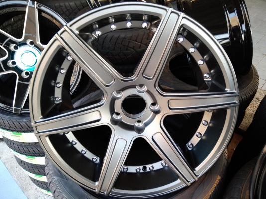 แม็กใหม่ขอบ 18 ใส่รถ 5 รู ราคา 4 วง 10900 บาท พร้อมติดตั้ง