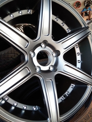 แม็กใหม่ขอบ 18 ใส่รถ 5 รู ราคา 4 วง 10900 บาท พร้อมติดตั้ง