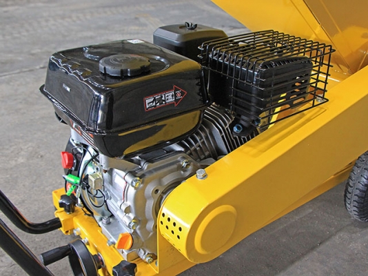 ขายเครื่องบดกิ่งไม้ สินค้าใหม่เอี่ยม แกะกล่อง ยังไม่เคยใช้งาน เครื่องเบนซิน