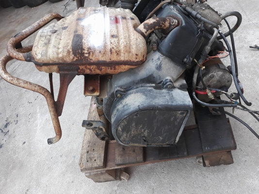 เครื่องรถกอล์ฟ 250cc (ขายเป็นอะไหล่ ตามสภาพ)