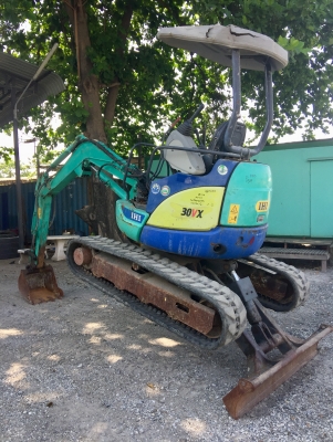 ขายครับ_รถขุดเล็กนำเข้าจากญี่ปุ่นIHI30VX_ปี2010_ทำงานมาจากญี่ปุ่น1700ชั่วโมง