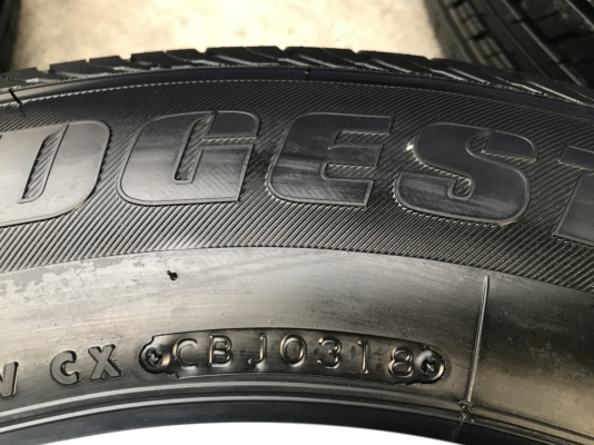 ยางใหม่ป้ายแดง 215-70-16 Bridgestone ปี 18 ตุ่มอลัง เส้นสีชัดๆทุกเส้น ยางใหม่ป้ายแดง 215-70-16 Bridgestone ปี 18 ตุ่มอลัง เส้นสีชัดๆทุกเส้น