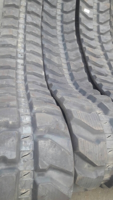 แทรคยาง รถขุด ขนาด 450x8.1x86  ใช้ สำหรับรถขุด CAT308 รถขุดไซค์ 60,70,75 ก็ได้