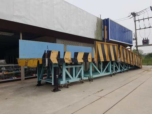 (จองแล้ว)ขาย RAM ทางลาดขนถ่ายสินค้าออกจากตู้คอนเทนเนอร์ มือสอง