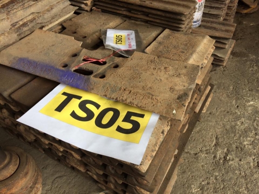 ใบแทรค KOBELCO SK200-2 เก่านอกญี่ปุ่น ใบละ 650 บาท