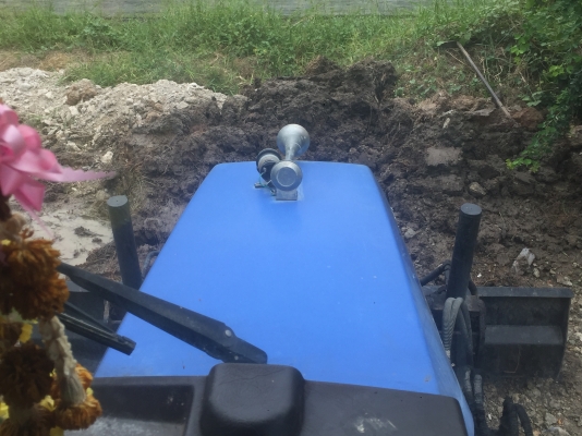 ขายรถตีดิน