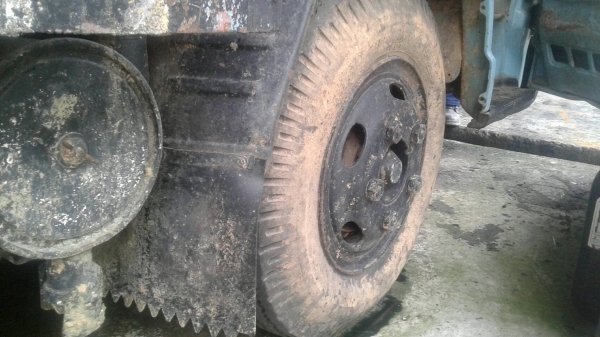 ขาย6ล้อคู่ 6ล้อ 88แรงดั้มปี34และ6ล้อ110แรงรั้วปี33