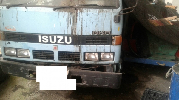 ขาย6ล้อคู่ 6ล้อ 88แรงดั้มปี34และ6ล้อ110แรงรั้วปี33