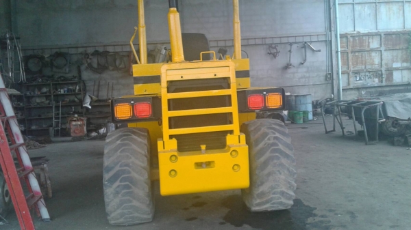 รถตักล้อยาง KOMATSU 507 เอกสารเล่มทะเบียนภาษียังไม่ขาด