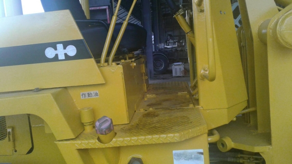 รถตักล้อยาง KOMATSU 507 เอกสารเล่มทะเบียนภาษียังไม่ขาด