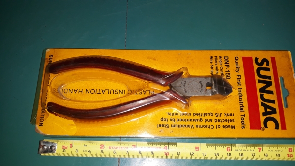 ขายคีมตัดปอกสายไฟ SUNJAC MADE IN JAPAN.ใหม่เก่าเก็บ ขายคีมตัดปอกสายไฟ SUNJAC MADE IN JAPAN.ใหม่เก่าเก็บ