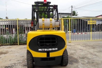 รถฟอร์คลิฟต์ มิตซู FG 45 ติดแก็ส รถฟอร์คลิฟต์ มิตซู FG 45 ติดแก็ส