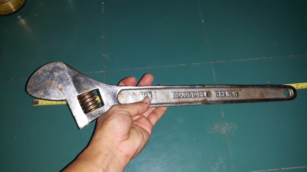 ขายประแจเลื่อนADJUSTABLE WRENCR ASH ขนาด18" ใหม่เก่าเก็บ ขายประแจเลื่อนADJUSTABLE WRENCR ASH ขนาด18" ใหม่เก่าเก็บ