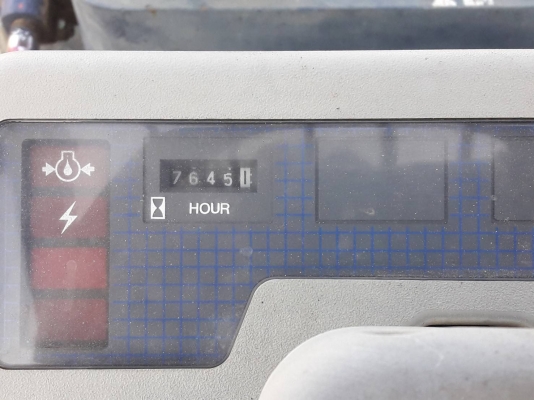 ขายรถยก KOMATSU FG 20-11 เครื่องเบนซิน H20  เสาสูง 3 เมตร ยกได้ 2 ตัน เกียร์ธรรมดา งาสไลด์ได้ รถนอกนำเข้า ติดต่อ 098-7962549