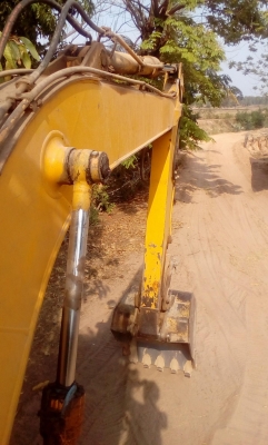 โคมัสสึ PC 120-3 พร้อมใช้ 0985947837 โคมัสสึ PC 120-3 พร้อมใช้ 0985947837