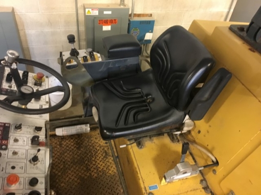 รถกัดถนน ขนาด1เมตร รถกัดถนน ขนาด1เมตร