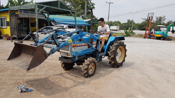 ขายรถไถ1400000.....4x4(1แสนเอาไปเลยถูกๆ)