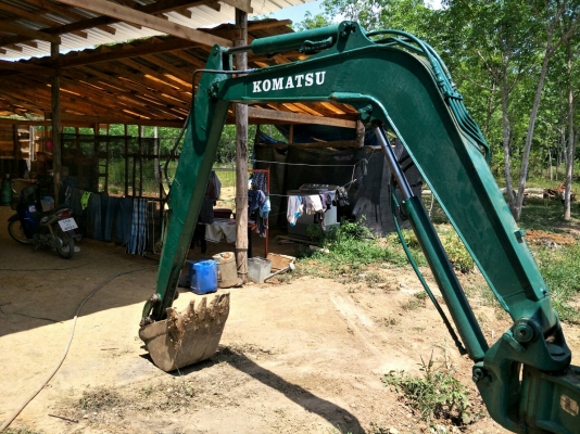 ขายรถแบคโฮ KOMATSU PC30MR-1 ราคา 350000