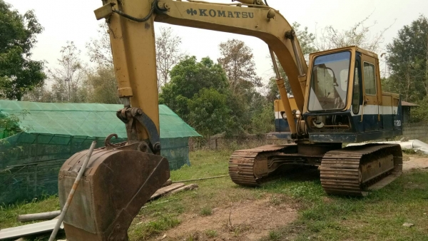 ขายรถแบคโฮ Komatsu Pc120 รุ่น 2 ขายรถแบคโฮ Komatsu Pc120 รุ่น 2