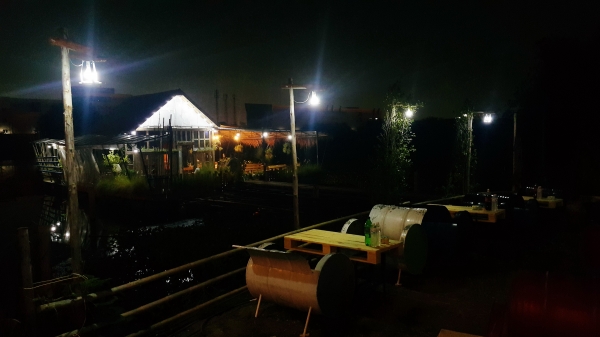 ขายแพร้านอาหาร และให้เช่าทะเลสาบและสถานที่ขนาดใหญ่ บนถนนเกษตร นวมินทร์ ราคาถูก