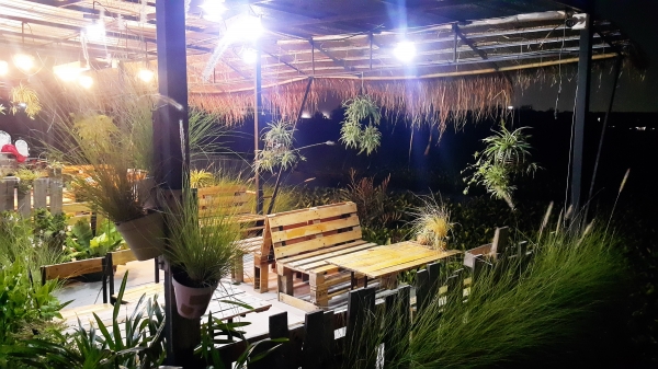 ขายแพร้านอาหาร และให้เช่าทะเลสาบและสถานที่ขนาดใหญ่ บนถนนเกษตร นวมินทร์ ราคาถูก