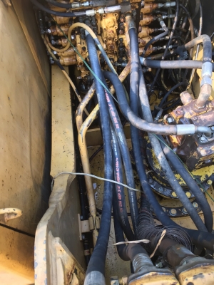 รถขุด KOMATSU PC200-7