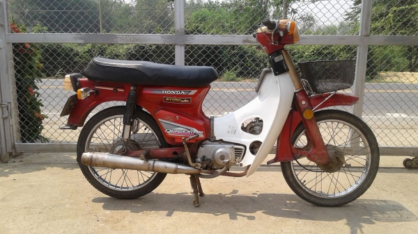 ขายฮอนด้า C700 นันทิดา