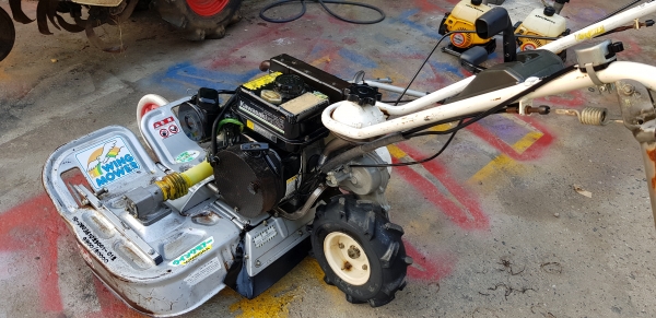 รถตัดหญ้า