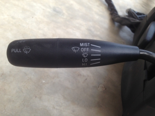 แกนพวงมาลัย isuzu mu ใส่ isuzu vega dragon 2000 บาท