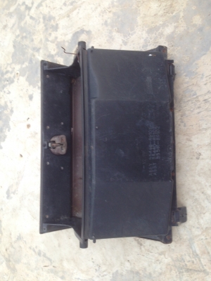 ช่องเก็บของ  toyota hero  500บาท