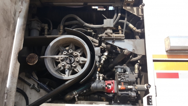 รถกัดถนน Wirtgen W2200 รถกัดถนน Wirtgen W2200