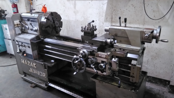 **ขายถูกๆ เครื่องกลึงมือสอง(เก่านอก-แห้งๆญี่ปุ่น)** YAMAZAKI(MAZAK-JUNIOR) 6ฟุต กลึงเกลียวนิ้วมิล ยันศูนย์ท้าย2สเตป เบรค 4จับ14นิ้ว แน่นๆนิ่งๆเงียบๆพร้อมใช้งานครับ **ขายถูกๆ เครื่องกลึงมือสอง(เก่านอก-แห้งๆญี่ปุ่น)** YAMAZAKI(MAZAK-JUNIOR) 6ฟุต กลึงเกลียวนิ้วมิล ยันศูนย์ท้าย2สเตป เบรค 4จับ14นิ้ว แน่นๆนิ่งๆเงียบๆพร้อมใช้งานครับ