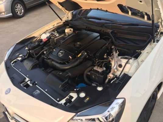 2012 BENZ SLK CLASS SLK200 หลังคาเมจิกสกายเปลี่ยนสีได้ เบาะหนังสีดำ เปิดประทุนด้วยรีโมท วิ่งน้อย ตัวท็อป รถเดิมๆ ยางใหม่รถสวยมาก ใช้งานน้อย ไม่เคยชนหนักหรือจมน้ำ สนใจทดลองขับได้ครับ สนใจดูรถ ทดลองขับหรือสอบถามรายละเอียดเพิ่มเติม และ รับปรึกษาออกรถ มือหนึ่