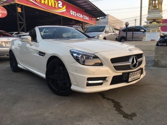 2012 BENZ SLK CLASS SLK200 หลังคาเมจิกสกายเปลี่ยนสีได้ เบาะหนังสีดำ เปิดประทุนด้วยรีโมท วิ่งน้อย ตัวท็อป รถเดิมๆ ยางใหม่รถสวยมาก ใช้งานน้อย ไม่เคยชนหนักหรือจมน้ำ สนใจทดลองขับได้ครับ สนใจดูรถ ทดลองขับหรือสอบถามรายละเอียดเพิ่มเติม และ รับปรึกษาออกรถ มือหนึ่