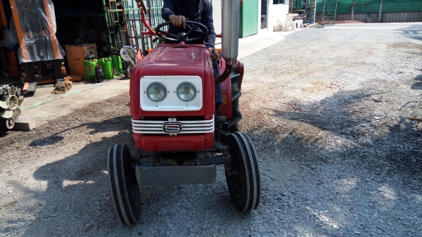 ขายรถไถนั่งขับ ชิบุระ13แรงสภาพสวยใหม่มาก ขายรถไถนั่งขับ ชิบุระ13แรงสภาพสวยใหม่มาก