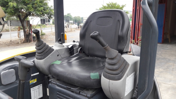 รถขุด コベルコ Kobelco SK30SR-3 เก่าญี่ปุ่น