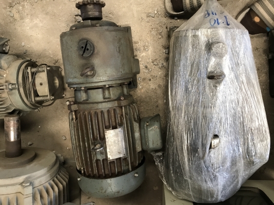 ขายมอเตอร์เกียร์ teco 3 แรง 380V. รอบ 1:10