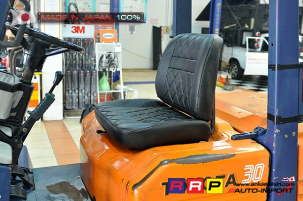 ขายรถโฟล์คลิฟท์มือสอง TOYOTA รุ่น 5FD30-13039 นำเข้าจากประเทศญี่ปุ่น 100\% ไม่เคยใช้งานในไทย ขายรถโฟล์คลิฟท์มือสอง TOYOTA รุ่น 5FD30-13039 นำเข้าจากประเทศญี่ปุ่น 100\% ไม่เคยใช้งานในไทย