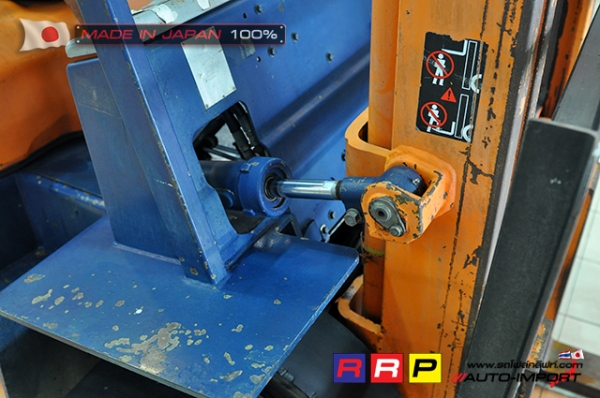 ขายรถโฟล์คลิฟท์มือสอง TOYOTA รุ่น 5FD30-13039 นำเข้าจากประเทศญี่ปุ่น 100\% ไม่เคยใช้งานในไทย ขายรถโฟล์คลิฟท์มือสอง TOYOTA รุ่น 5FD30-13039 นำเข้าจากประเทศญี่ปุ่น 100\% ไม่เคยใช้งานในไทย