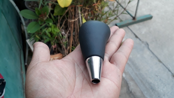 หัวเกียร์ TOYOTA เกียร์AUTO สีเทาดำ แบบเดิมๆติดรถ