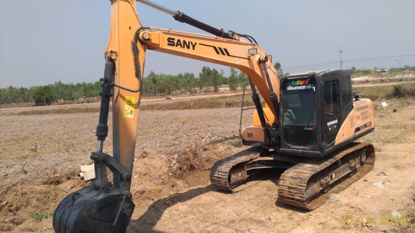 ขายรถแบคโฮ SANY  PC 135 สภาพสวยมาก 4&times;&times;&times; ชม.อินวอย