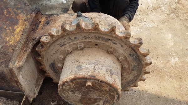 ขายอะใหล่ โคมัสสุ PC120-3 คับ